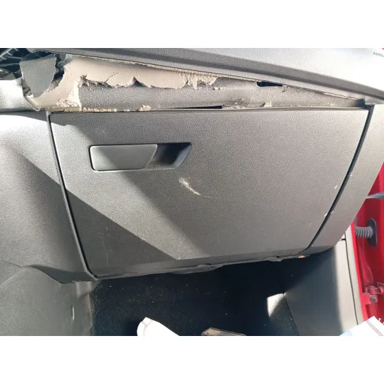 Guantera para Seat Leon (5F1)