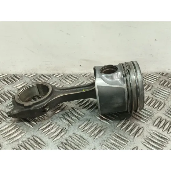 Piston para Ford Transit Connect (P65_, P70_, P80_)