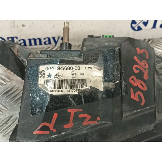Faro Antiniebla Izquierdo para Peugeot 407 Sw