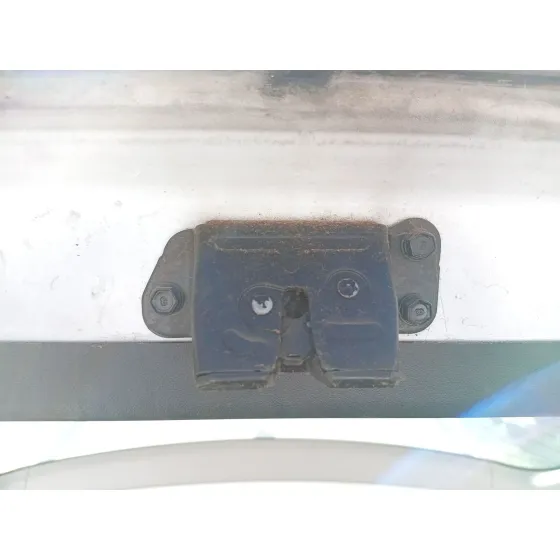 Cerradura Maletero / Porton para Kia Cee'd