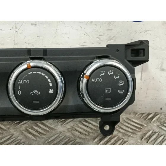 Mando Climatizador para Mazda Cx-3 (Dk)