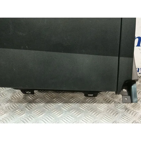 Guantera para Mazda Cx-3 (Dk)