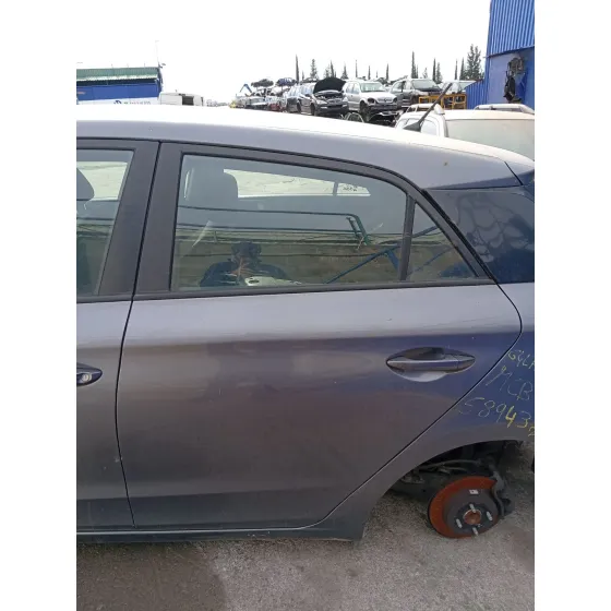 Puerta Trasera Izquierda para Hyundai I20