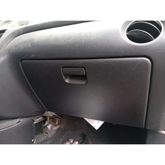 Guantera para Mitsubishi Outlander (Cu0W)