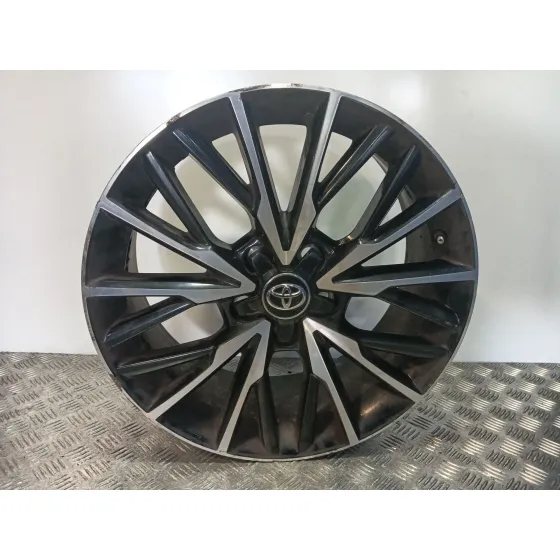 Llanta para Toyota C-Hr (_X1_)
