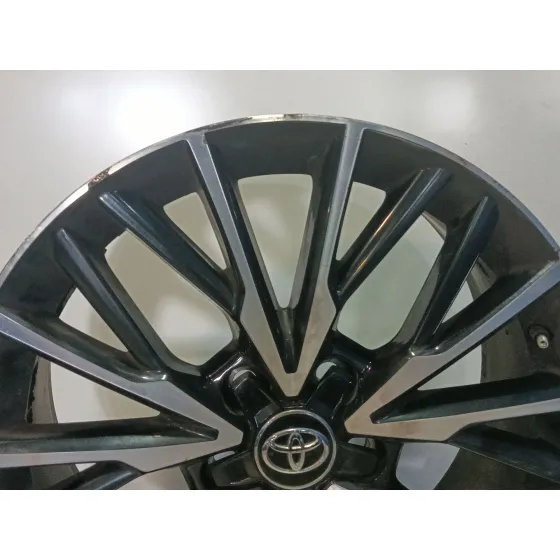 Llanta para Toyota C-Hr (_X1_)