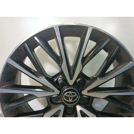 Llanta para Toyota C-Hr (_X1_)