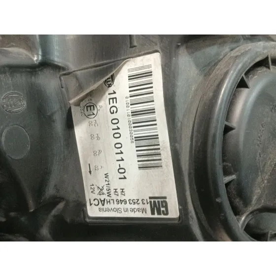 Faro Izquierdo para Opel Astra J (P10)