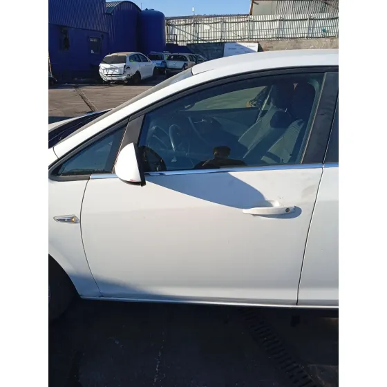 Puerta Delantera Izquierda para Opel Astra J (P10)