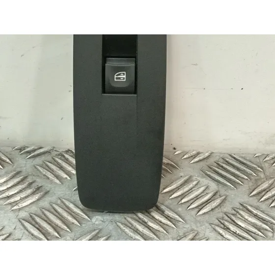 Mando Elevalunas Trasero Izquierdo para Renault Scenic Iv (J9_)