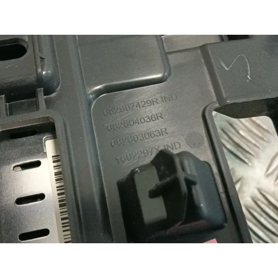 Pantalla Multifuncion para Renault Scenic Iv (J9_)