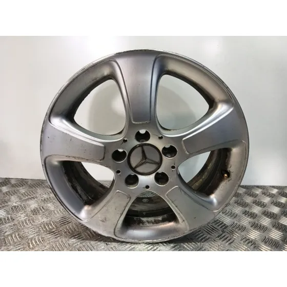 Llanta para Mercedes-Benz Clase A (W169)