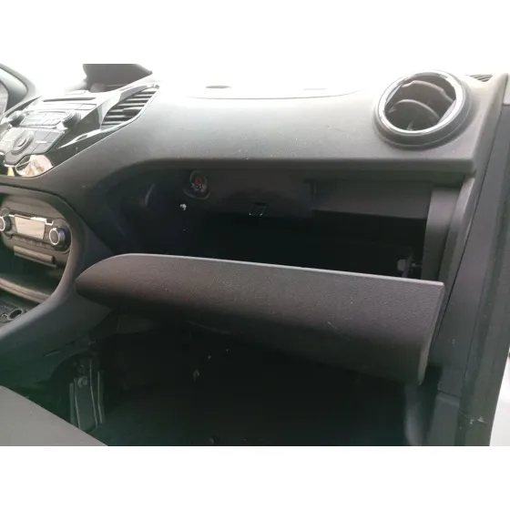 Guantera para Ford Ka+