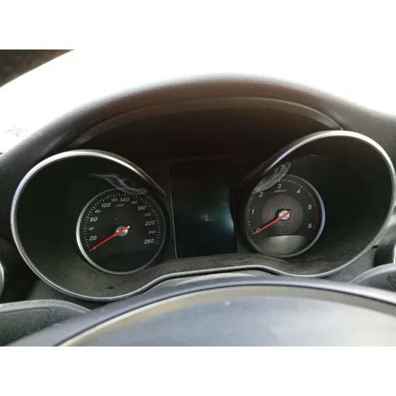 Cuadro Instrumentos para Mercedes-Benz Clase C (W205)