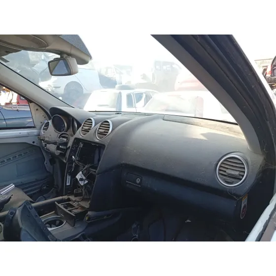 Salpicadero para Mercedes-Benz Clase M (W164)