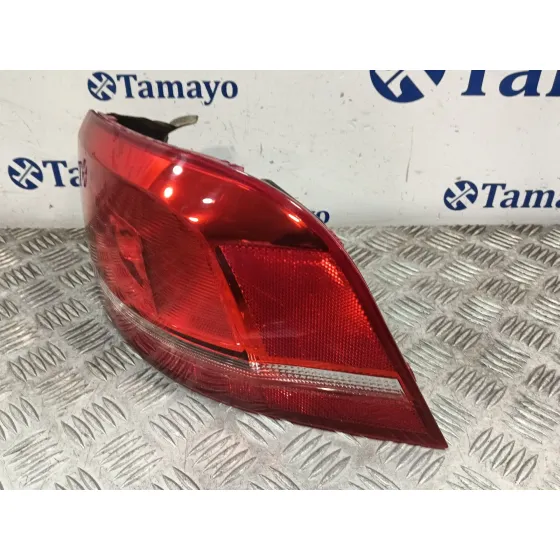 Piloto Trasero Derecho para Volkswagen Passat B7 Variant (365)