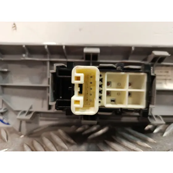 Maneta Elevalunas Delantera Derecha para Toyota Yaris (_P9_)
