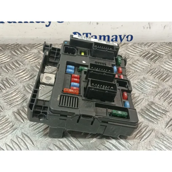 Caja Reles / Fusibles para Citroën C2 (Jm_)