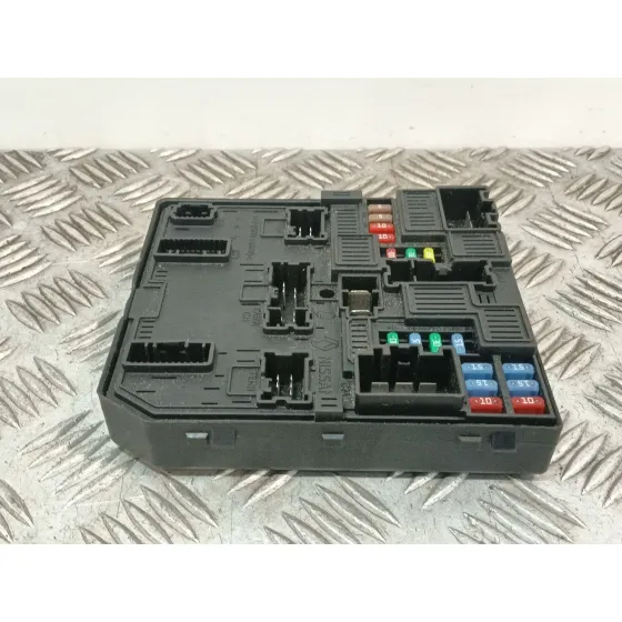 Caja Reles / Fusibles para Renault Scenic Iv (J9_)