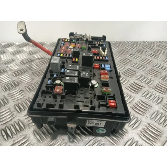 Caja Reles / Fusibles para Opel Insignia Berlina