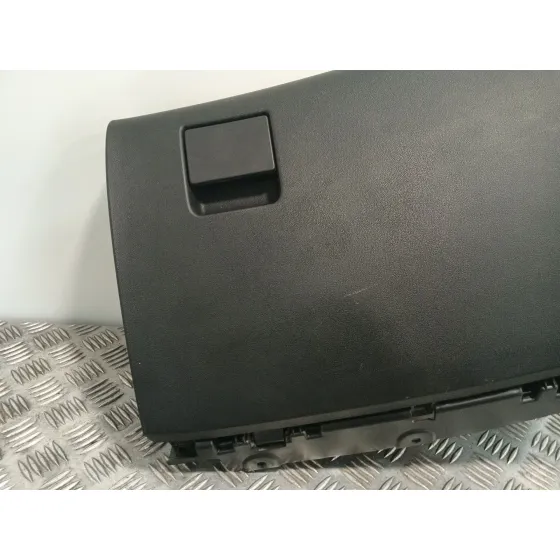 Guantera para Opel Insignia Berlina
