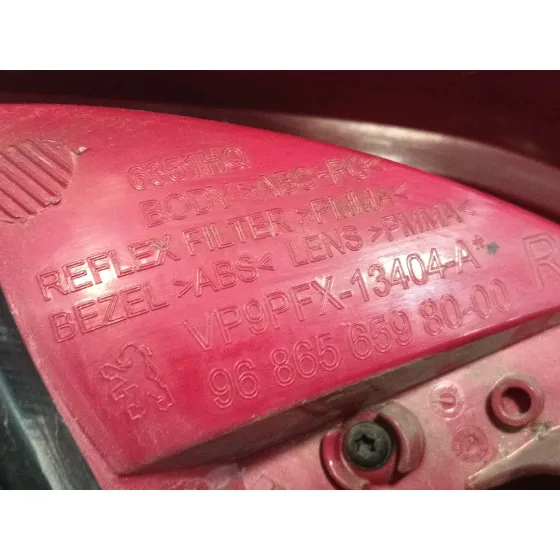 Piloto Trasero Derecho para Peugeot 207/207+ (Wa_, Wc_)