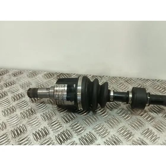 Transmision Delantera Izquierda para Kia Carnival
