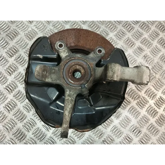 Mangueta Delantera Izquierda para Mercedes-Benz Clase B (W245)