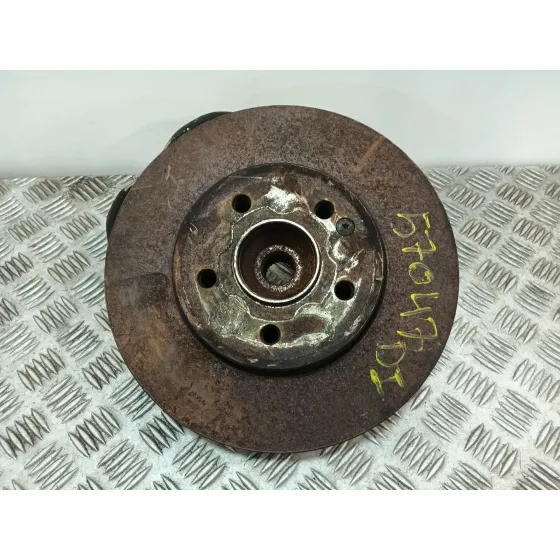 Mangueta Delantera Izquierda para Mercedes-Benz Clase B (W245)
