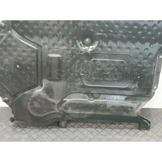 Cubrecarter para Mercedes-Benz Clase C (W204)
