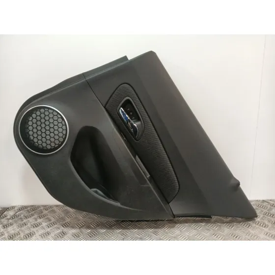 Guarnecido Puerta Trasera Derecha para Chevrolet Cruze Hatchback (J305)