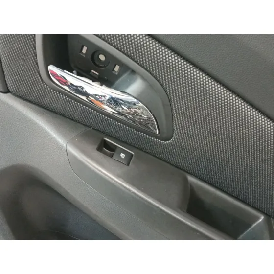 Guarnecido Puerta Trasera Derecha para Chevrolet Cruze Hatchback (J305)