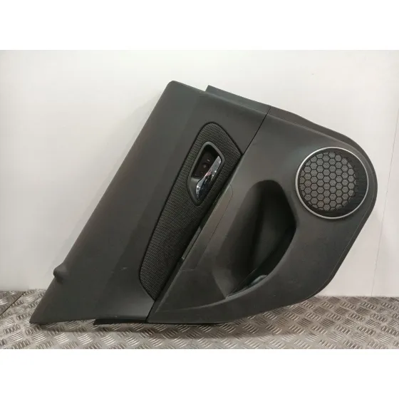 Guarnecido Puerta Trasera Izquierda para Chevrolet Cruze Hatchback (J305)