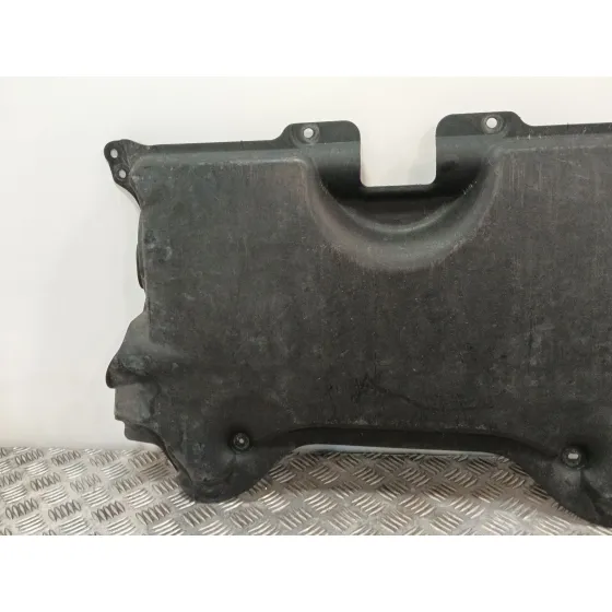 Cubrecarter para Mercedes-Benz Clase C (W204)