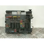 Caja Reles / Fusibles para Peugeot 307 Sw (3H)