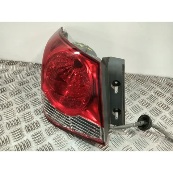 Piloto Trasero Izquierdo para Chevrolet Cruze (J300)