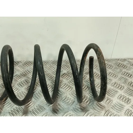 Muelle Trasero Izquierdo para Mitsubishi Montero (V3_W, V2_W, V4_W, V5_W)