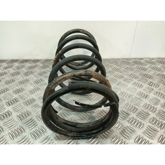 Muelle Trasero Izquierdo para Mitsubishi Montero (V3_W, V2_W, V4_W, V5_W)