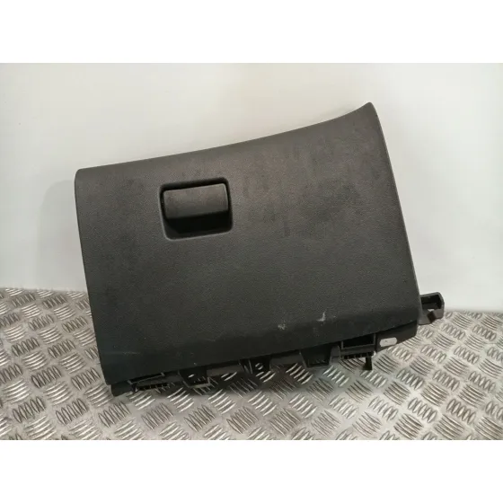 Guantera para Opel Astra J Lim.