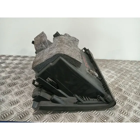 Guantera para Opel Astra J Lim.
