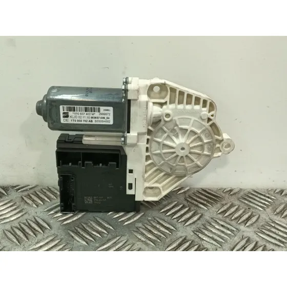 Motor Elevalunas Delantero Derecho para Seat Leon (1P1)