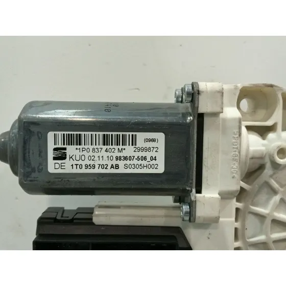 Motor Elevalunas Delantero Derecho para Seat Leon (1P1)