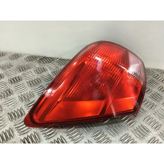 Piloto Trasero Izquierdo para Nissan Qashqai I (J10, Nj10)