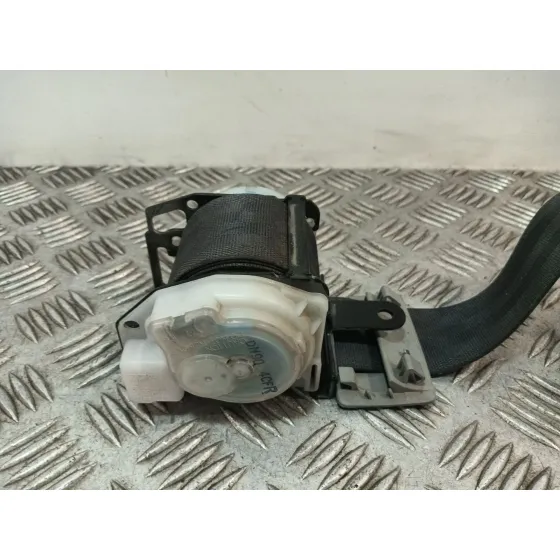 Cinturon Seguridad Trasero Derecho para Mitsubishi Montero (V60/V70)