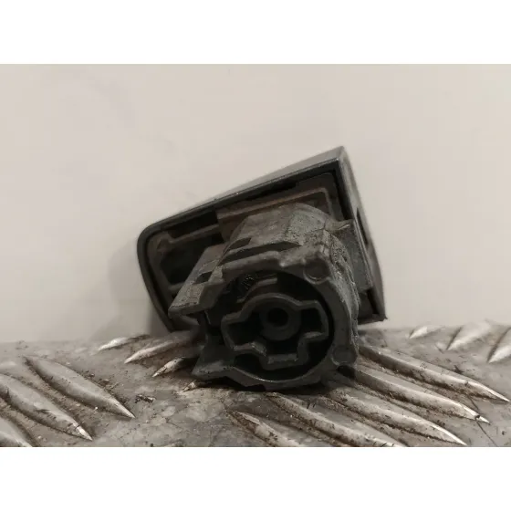 Bombin Puerta Delantera Izquierda para Chevrolet Cruze Hatchback (J305)