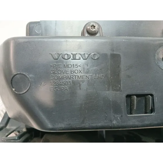 Guantera para Volvo V40 Hatchback (525)