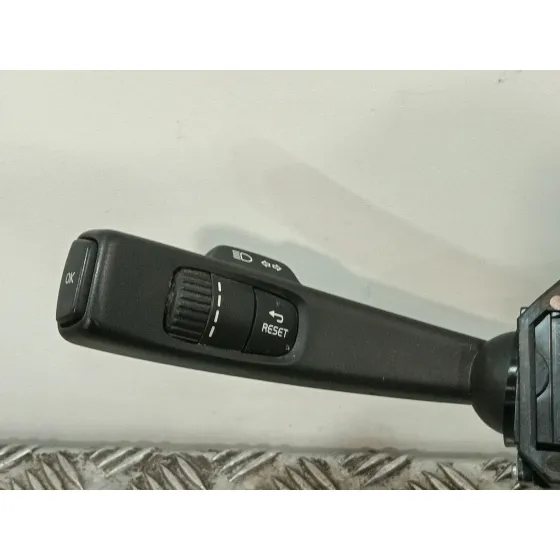 Mando Multifuncion para Volvo V40 Hatchback (525)