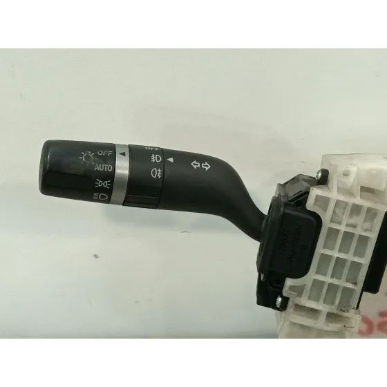 Mando Multifuncion para Mazda 3 Lim. (Bl)