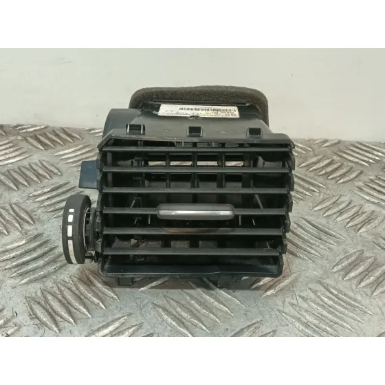 Rejilla Aireadora para Volvo V40 Hatchback (525)