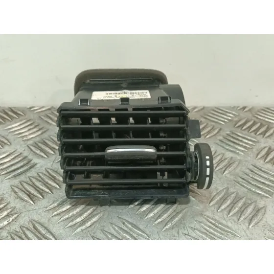 Rejilla Aireadora para Volvo V40 Hatchback (525)